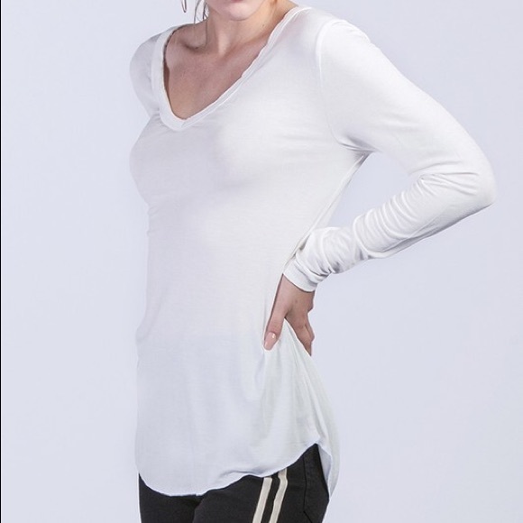 Sampson Simple V Neck - Picture 5 of 7